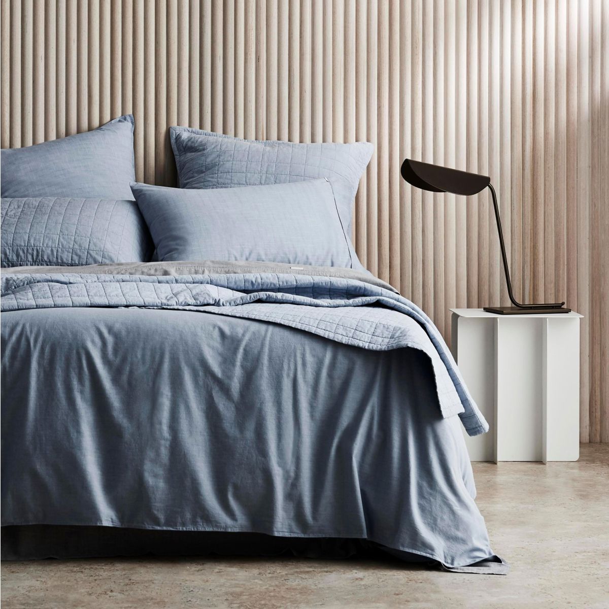 8 pieces king size Panel Bedcover set Code : 4078